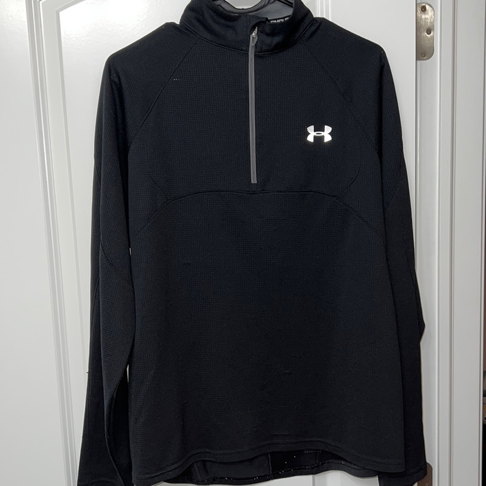 Under Armour Medium Black Pullover